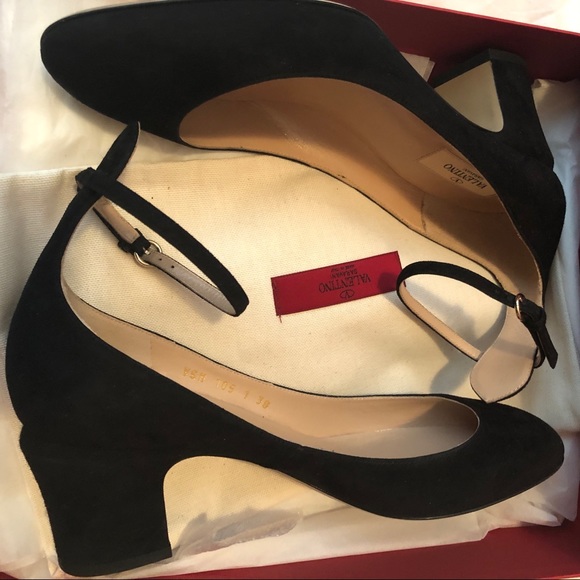 Valentino Black Suede Tango shoes 38 NEW Low Heel - Picture 2 of 8
